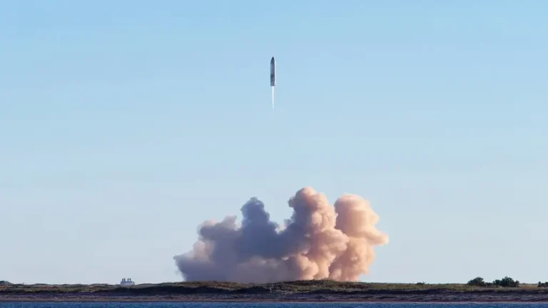 SpaceX Starship reaches orbit for the first time, deploys 26 Starlink V3 satellites