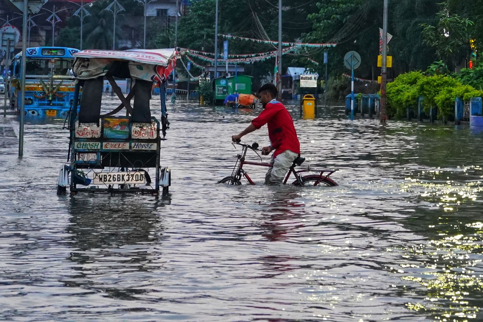 UP rain toll hits 56 as downpour lashes Uttarakhand, Jharkhand; Char Dham Yatra paused
