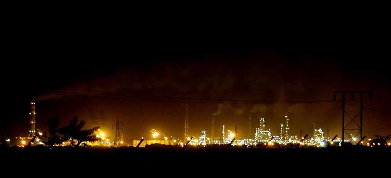 An oil refinery complex in India