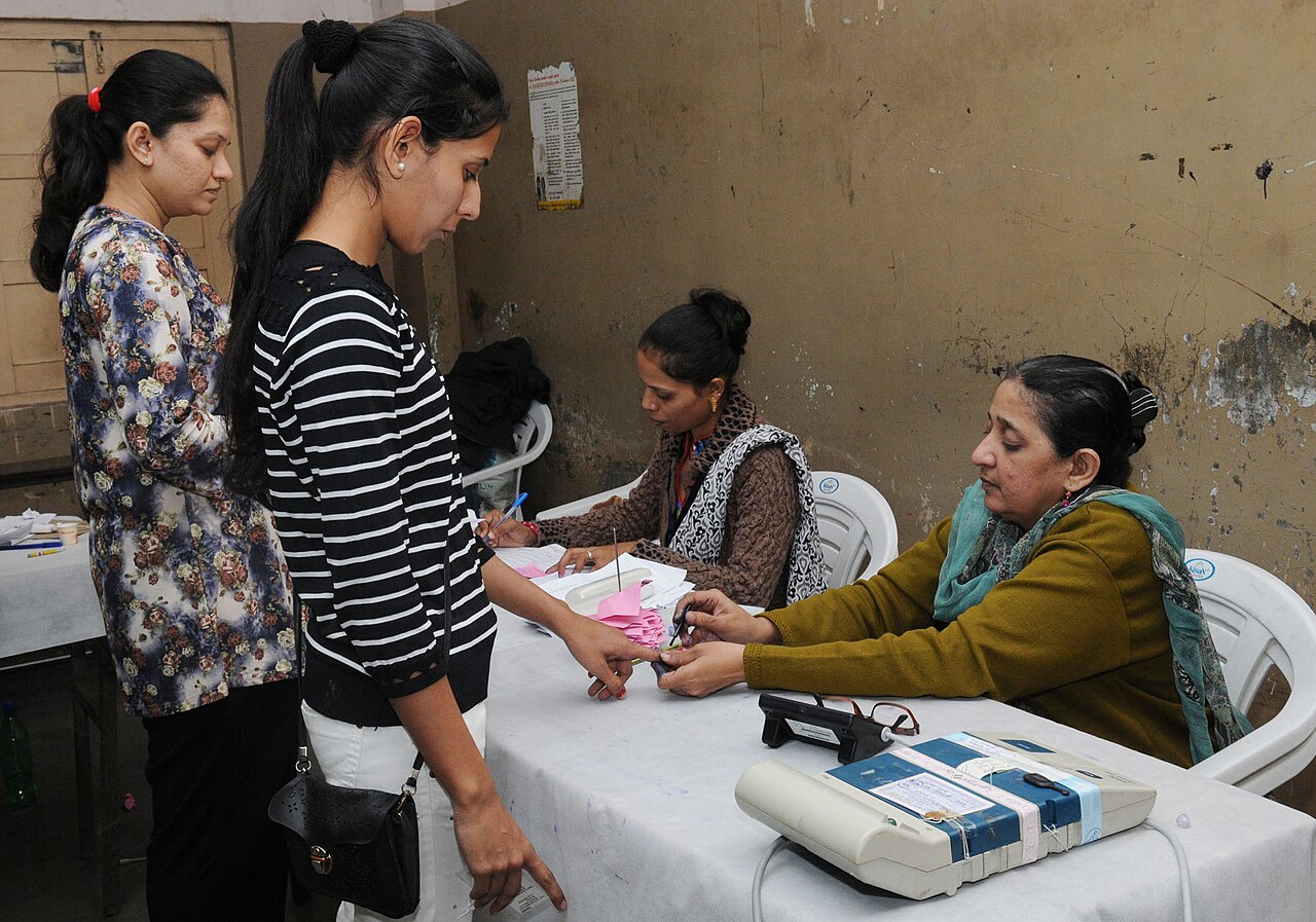 Election Commission starts a Form 6 voter list check for names dropped in the SIR Election Commission starts a Form 6 voter list check for names dropped in the SIR