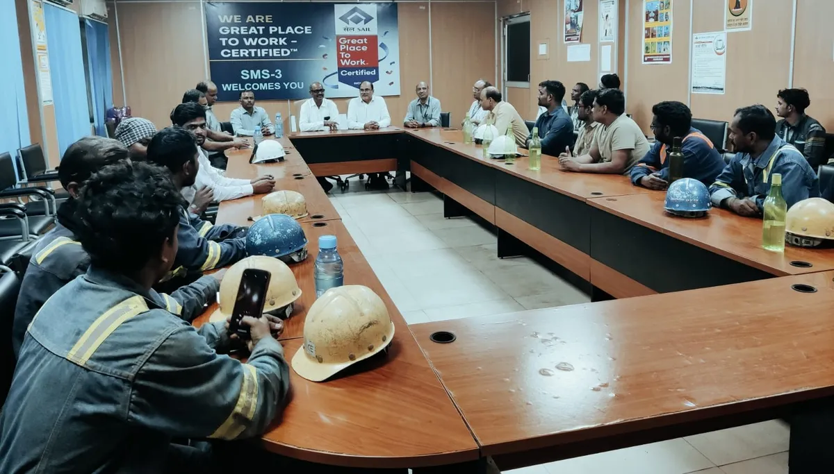 Bhilai Steel Plant: Bhilai Steel Plant officials with the team behind the hood replacement