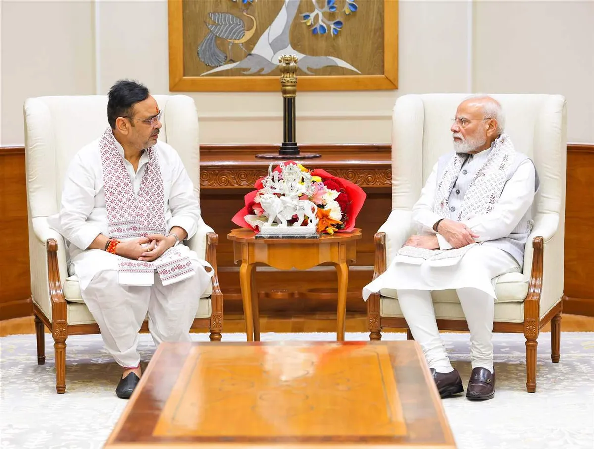 The Chief Minister and the Prime Minister in conversation at the meeting