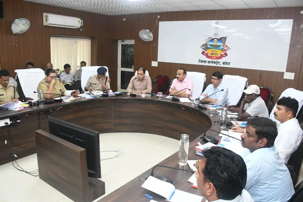 Forest, police and mines officers at the Kota meeting